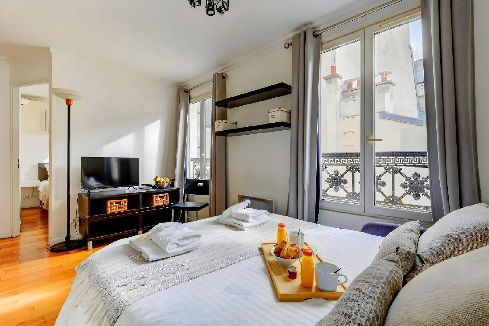 Bluestay 238 - Superbe Appartement A Paris